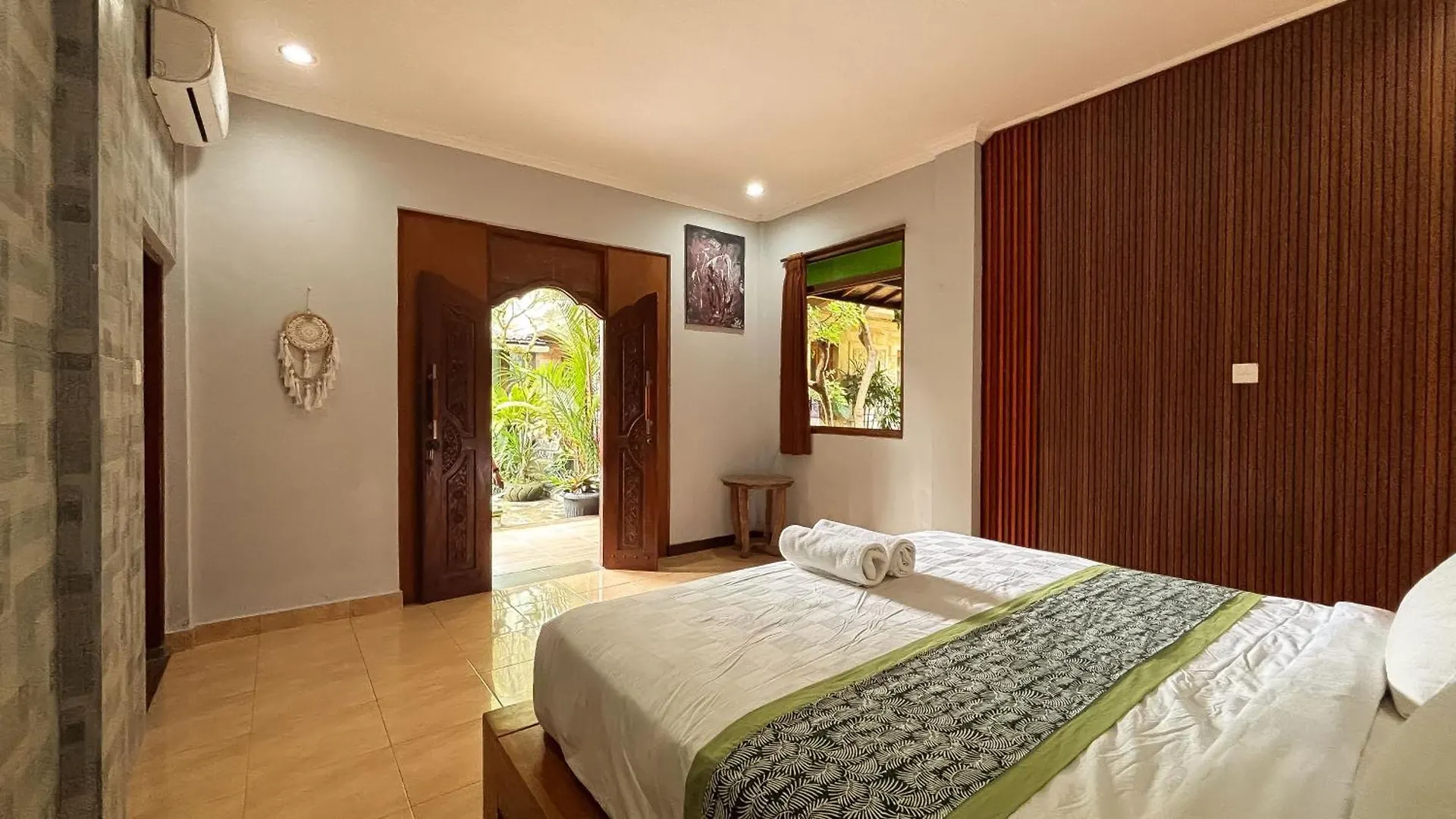 Togog Polos Homestay Ubud Near Ubud Center